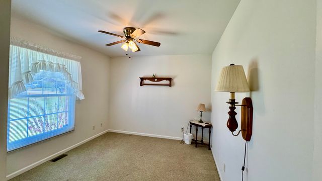 1050 Burnell Drive, Berea, KY 40403