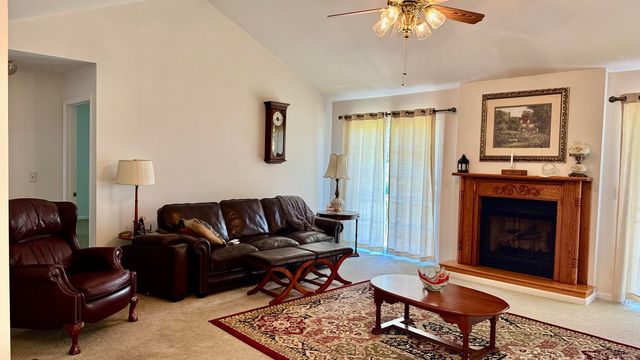 1050 Burnell Drive, Berea, KY 40403