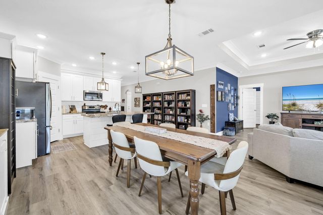 915 Linden Avenue, Niceville, FL 32578