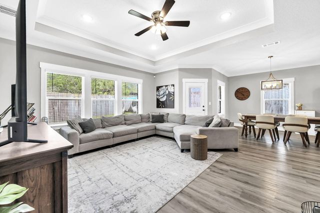 915 Linden Avenue, Niceville, FL 32578