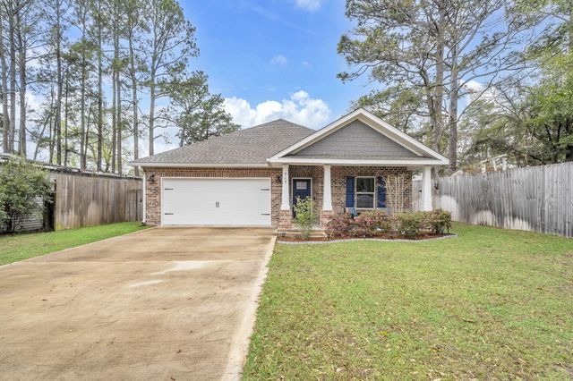 915 Linden Avenue, Niceville, FL 32578