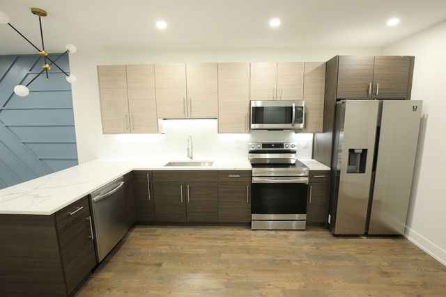 4508 N Keystone Avenue 1, Chicago, IL 60630