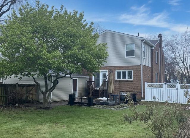 7123 Baring Pkwy, Hammond, IN 46324