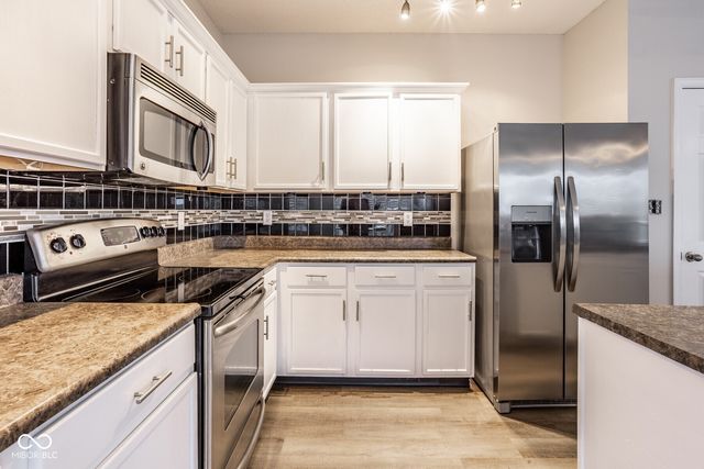 3758 Gray Heather Lane, Whitestown, IN 46075