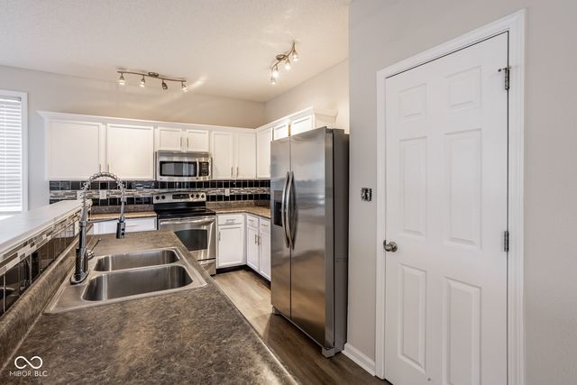 3758 Gray Heather Lane, Whitestown, IN 46075