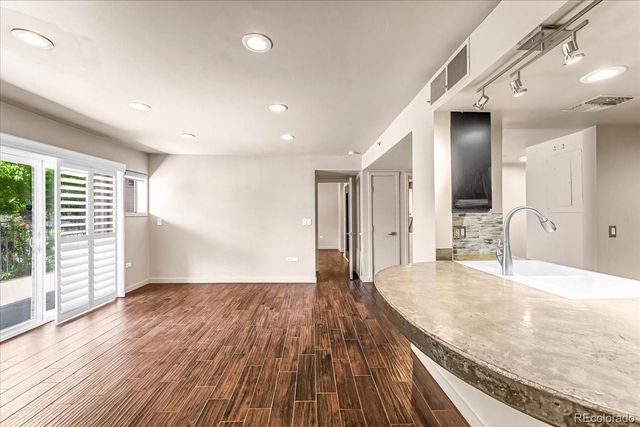 350 Detroit Street 103, Denver, CO 80206