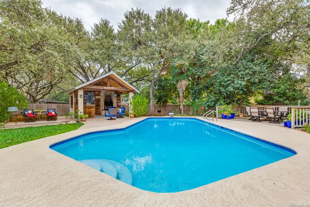 212 SAGECREST DR, San Antonio, TX 78232