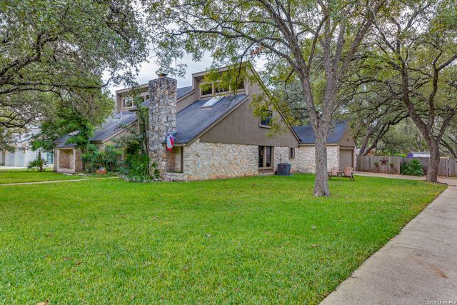 212 SAGECREST DR, San Antonio, TX 78232