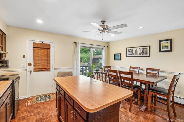 19 Somerset Drive, Suffern, NY 10901