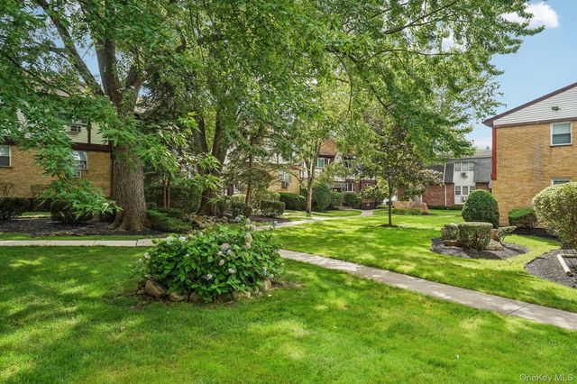 19 Somerset Drive, Suffern, NY 10901