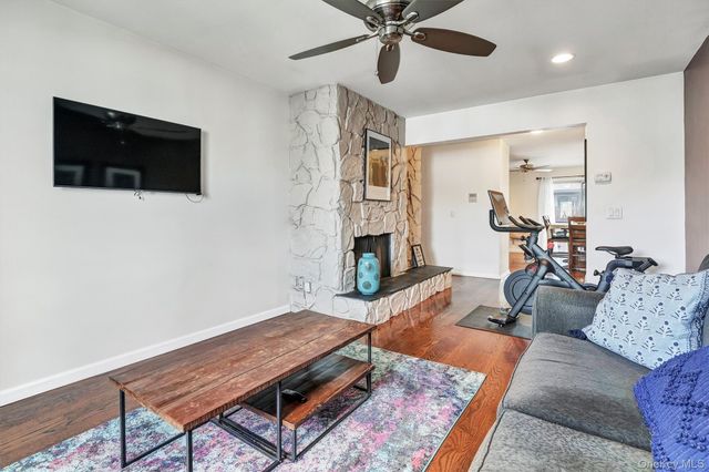 19 Somerset Drive, Suffern, NY 10901