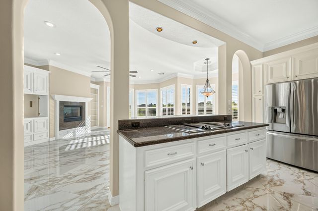 3707 Abbeywood Drive, Pearland, TX 77584