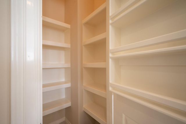 3707 Abbeywood Drive, Pearland, TX 77584
