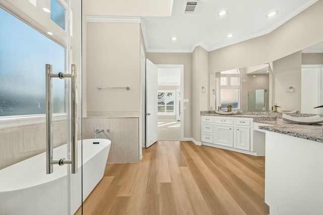 3707 Abbeywood Drive, Pearland, TX 77584