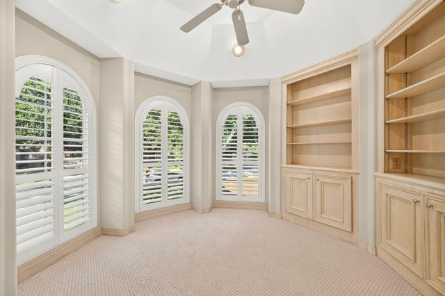 3707 Abbeywood Drive, Pearland, TX 77584