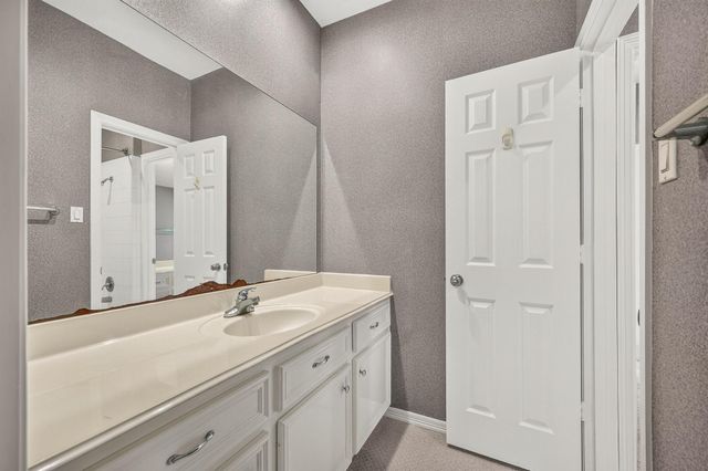 3707 Abbeywood Drive, Pearland, TX 77584