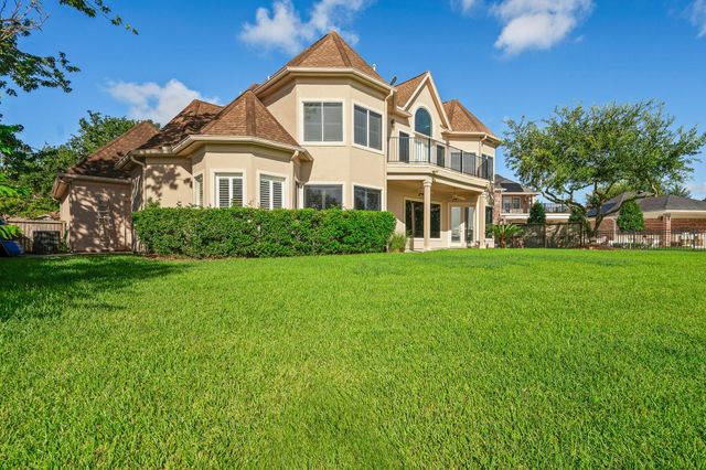3707 Abbeywood Drive, Pearland, TX 77584