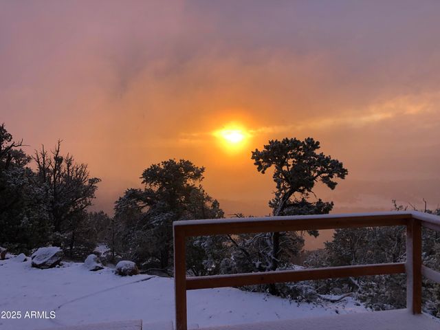 80 County Rd N3313 --, Vernon, AZ 85940