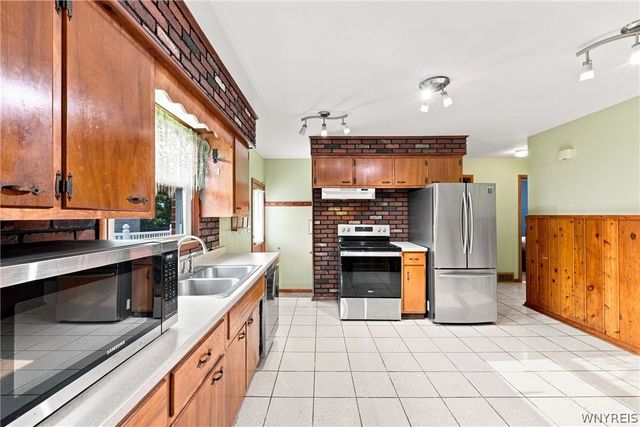 289 French Road, Cheektowaga, NY 14043