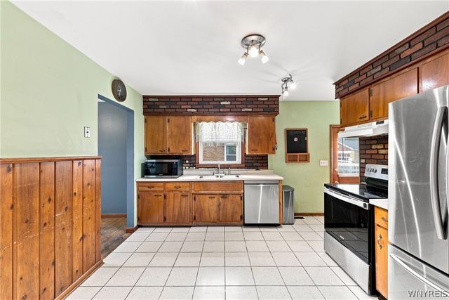 289 French Road, Cheektowaga, NY 14043