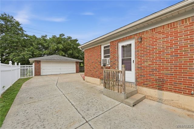 289 French Road, Cheektowaga, NY 14043