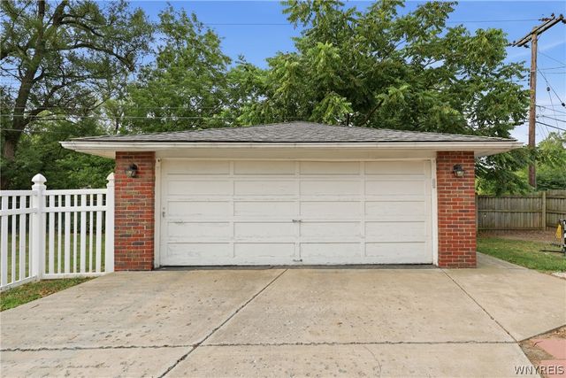 289 French Road, Cheektowaga, NY 14043