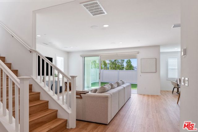 18130 Radiance Lane, Santa Clarita, CA 91350