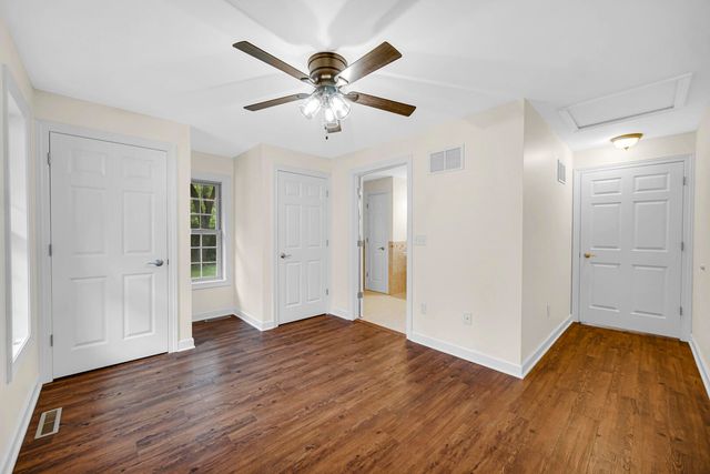 925 S Indiana Avenue, Crown Point, IN 46307