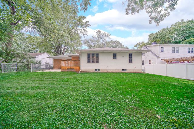 925 S Indiana Avenue, Crown Point, IN 46307