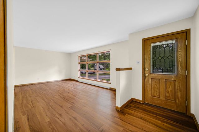 925 S Indiana Avenue, Crown Point, IN 46307