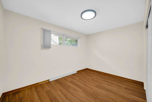 925 S Indiana Avenue, Crown Point, IN 46307