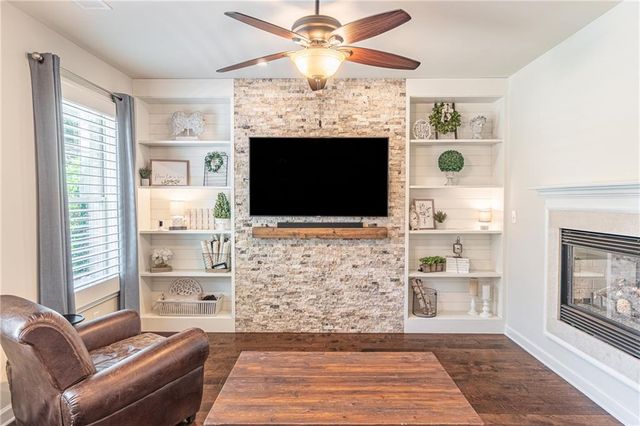300 Barbados Lane, Suwanee, GA 30024