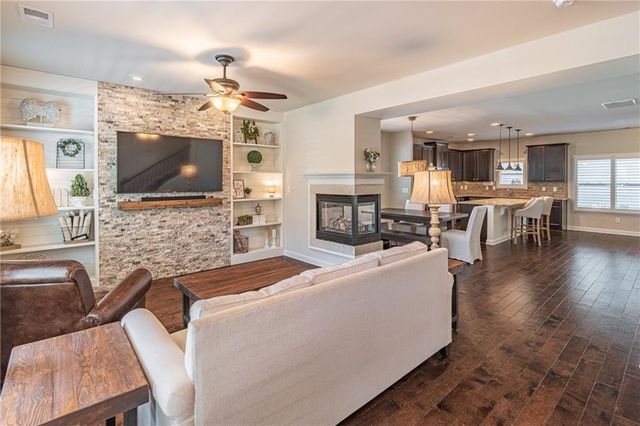 300 Barbados Lane, Suwanee, GA 30024