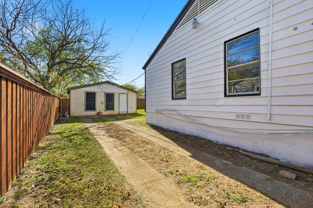 4024 Moler Street, Dallas, TX 75211