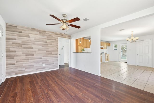 4024 Moler Street, Dallas, TX 75211