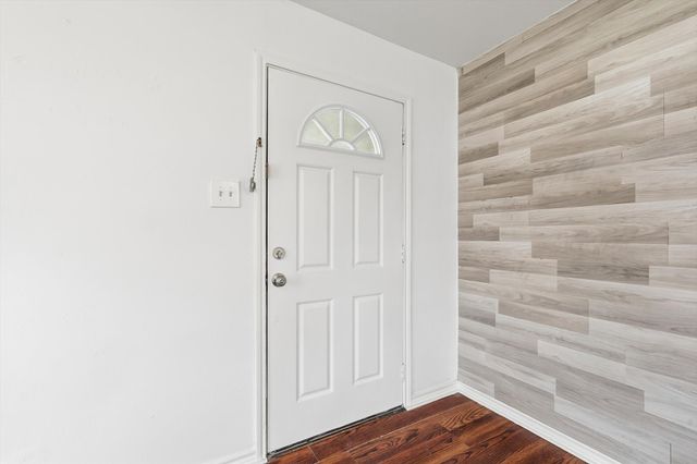 4024 Moler Street, Dallas, TX 75211