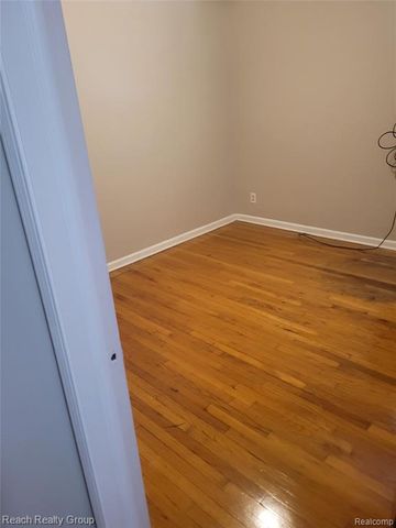 6166 Lodewyck Street, Detroit, MI 48224