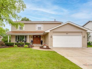 613 Thames Drive, Schaumburg, IL 60193