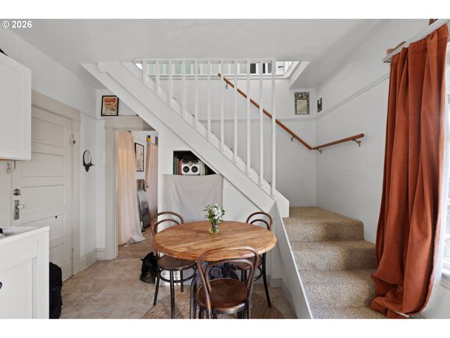 942 Se 16th Ave, Portland, OR 97214