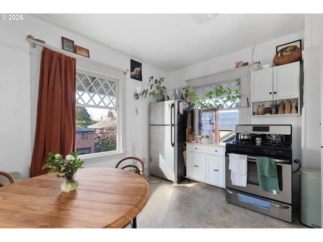 942 Se 16th Ave, Portland, OR 97214