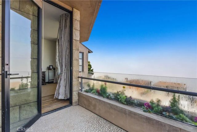 2378 Crestview Drive, Laguna Beach, CA 92651