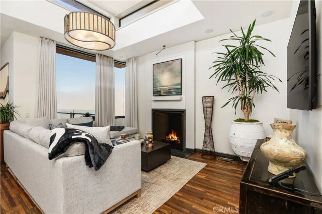 2378 Crestview Drive, Laguna Beach, CA 92651