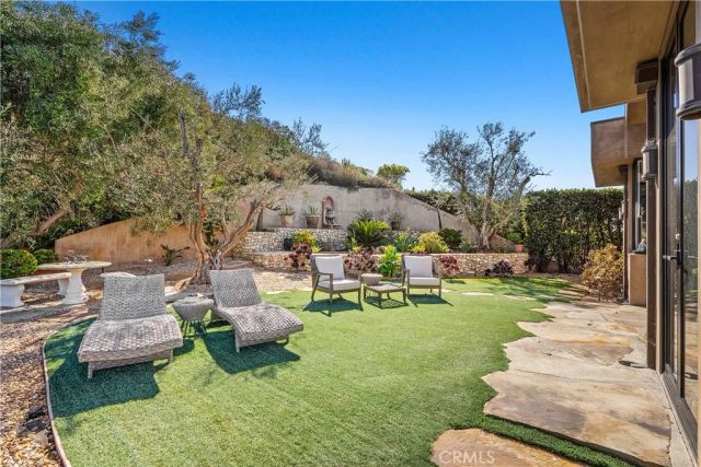 2378 Crestview Drive, Laguna Beach, CA 92651