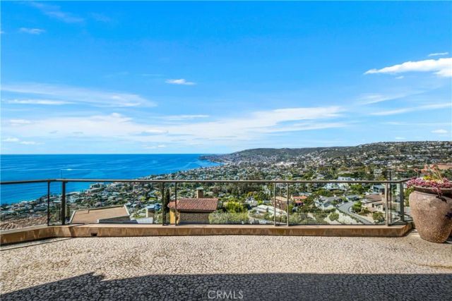 2378 Crestview Drive, Laguna Beach, CA 92651