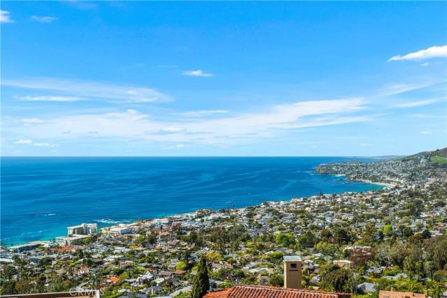 2378 Crestview Drive, Laguna Beach, CA 92651
