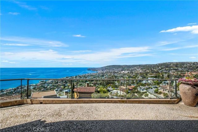 2378 Crestview Drive, Laguna Beach, CA 92651
