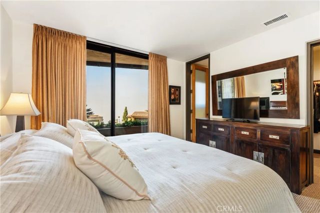 2378 Crestview Drive, Laguna Beach, CA 92651