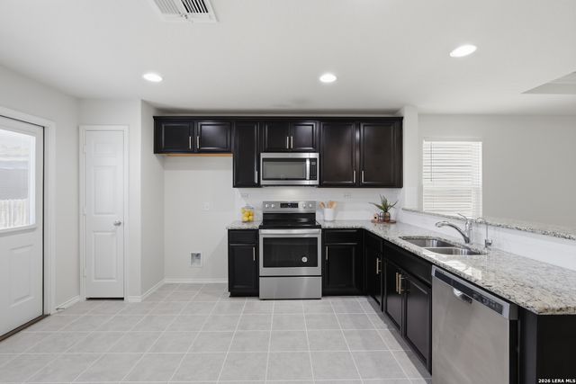 10227 Reyes Heights, San Antonio, TX 78254