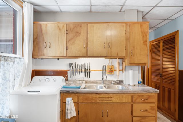 192 Hill Street, Troy, NY 12180