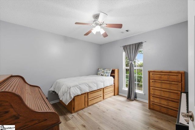 340 Camperdown Court, Easley, SC 29642